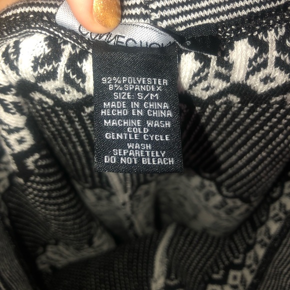 THICK leggings, size small - Picture 2 of 3